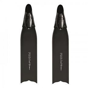 Ласти С4 FBG Umberto Pelizzari Black: склопластик для комфортного пірнання