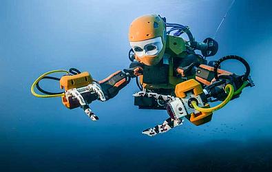 Человекоподобный робот-дайвер