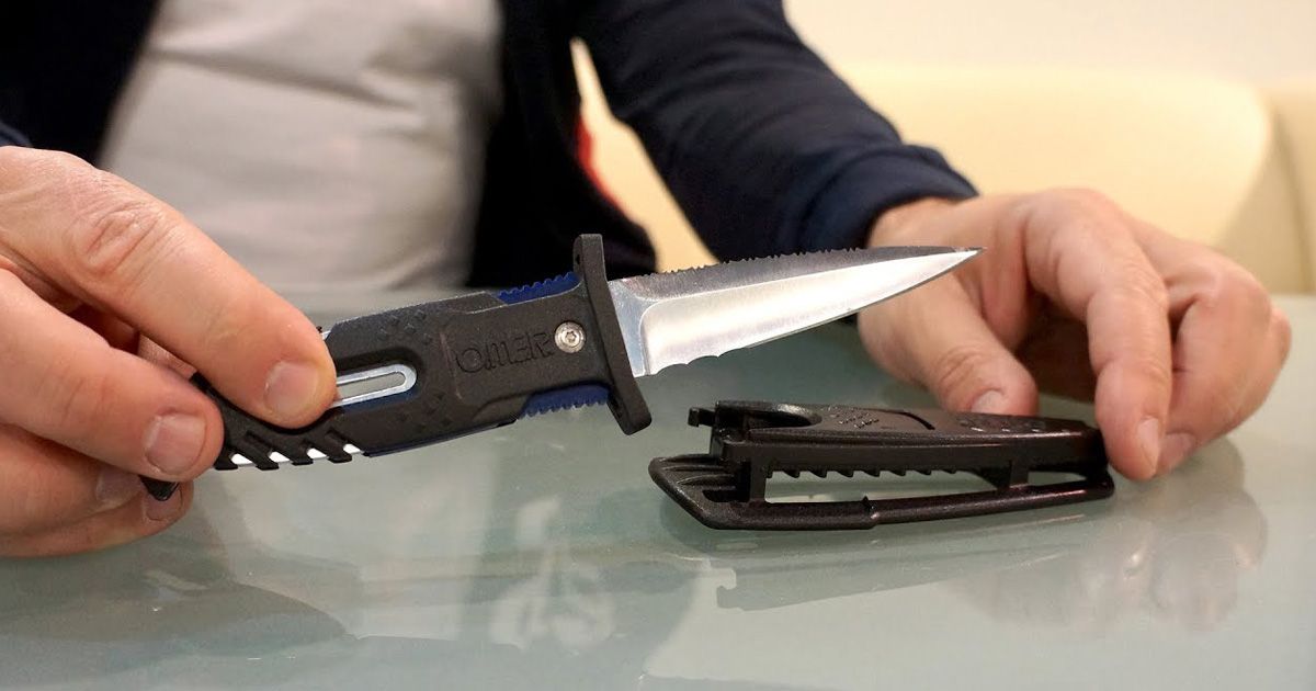 подводный нож марки омер.jpg