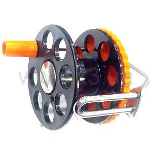 PELENGAS Катушка комбинированная с нержавеющим кронштейном с боковым выходом линя