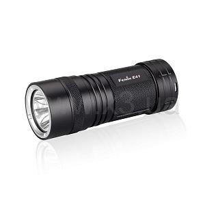FENIX E41 XM-L2 U2 (1000 лм, 4хAA)