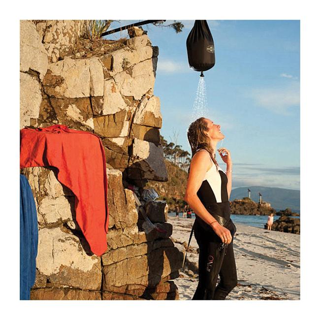 Новый портативный душ Solar Shower от фирмы SUMMIT 